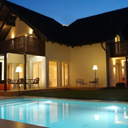 Sun House, Boutique 4* Banovci