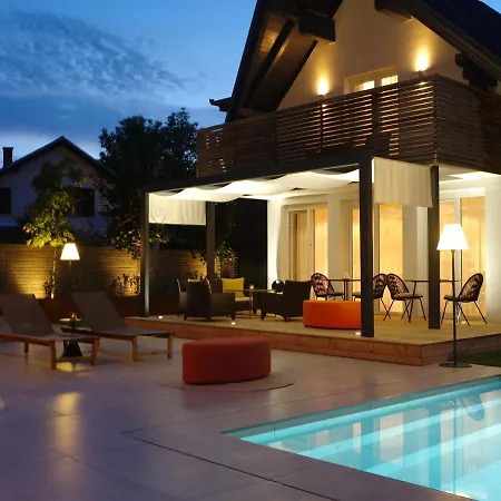 Sun House, Boutique 4*