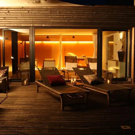 Sun House, Boutique