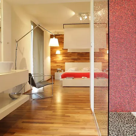 Sun House, Boutique 4* Banovci