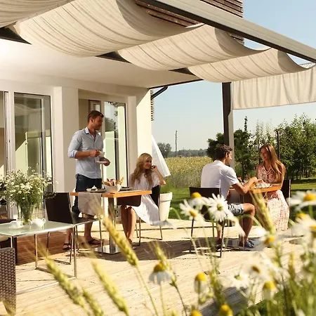 Sun House, Boutique Hotel Banovci